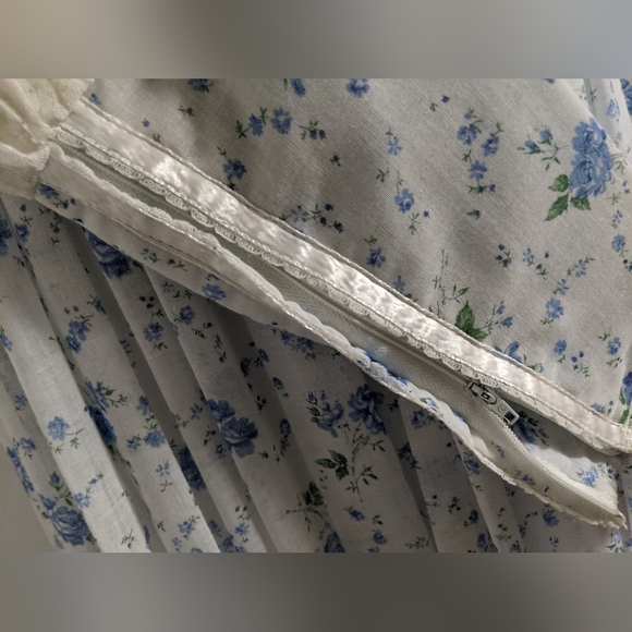 Gunne Sax White Sheer Pillow Sleeve Corset Lace Up Blue Floral Prairie Dress - Picture 7 of 16